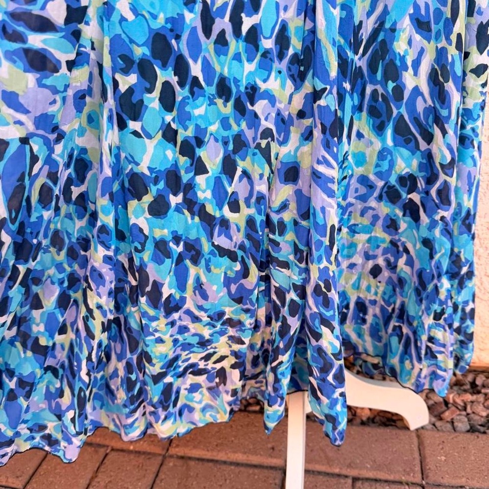 Blue & green print midi skirt. - Picture 4 of 5